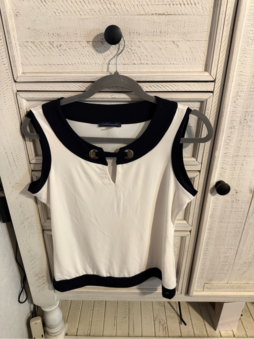 Tommy Hilfiger White Sleeveless Top with Black Trim and Gold Hardware